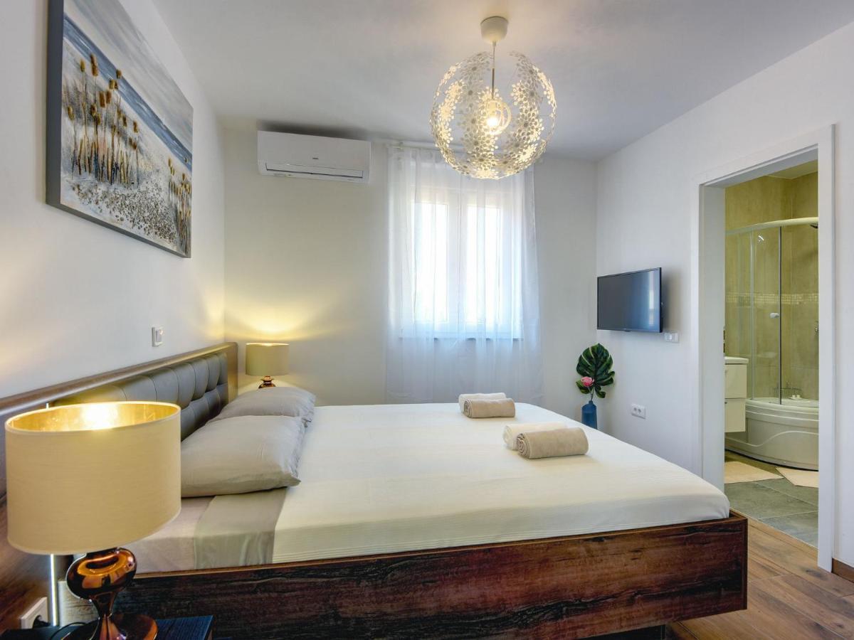 Villa Noemi By Interhome Лижнян Екстер'єр фото